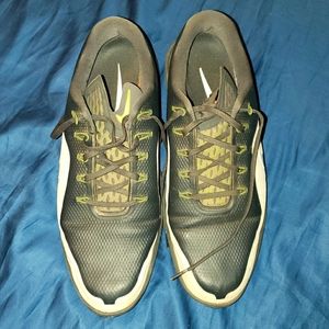 Nike lunarlon spikeless golf shoe